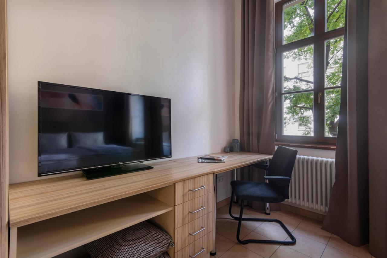 Bohemian Dreams Apartments And Suites By Dwellfort Prága Kültér fotó