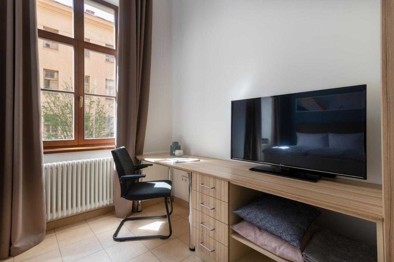 Bohemian Dreams Apartments And Suites By Dwellfort Prága Kültér fotó