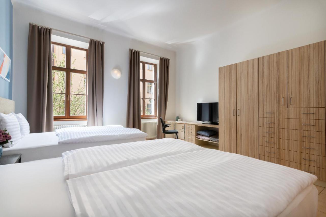 Bohemian Dreams Apartments And Suites By Dwellfort Prága Kültér fotó