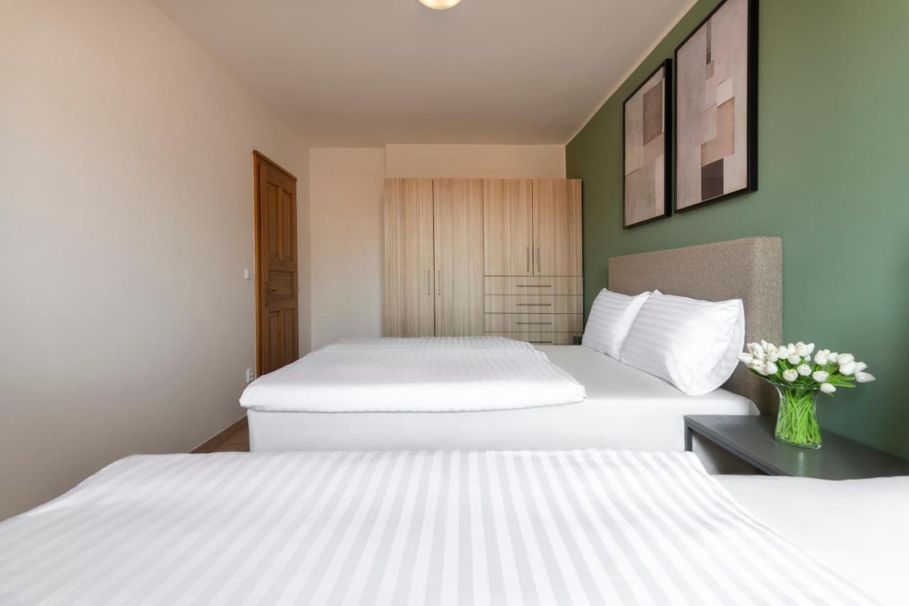 Bohemian Dreams Apartments And Suites By Dwellfort Prága Kültér fotó