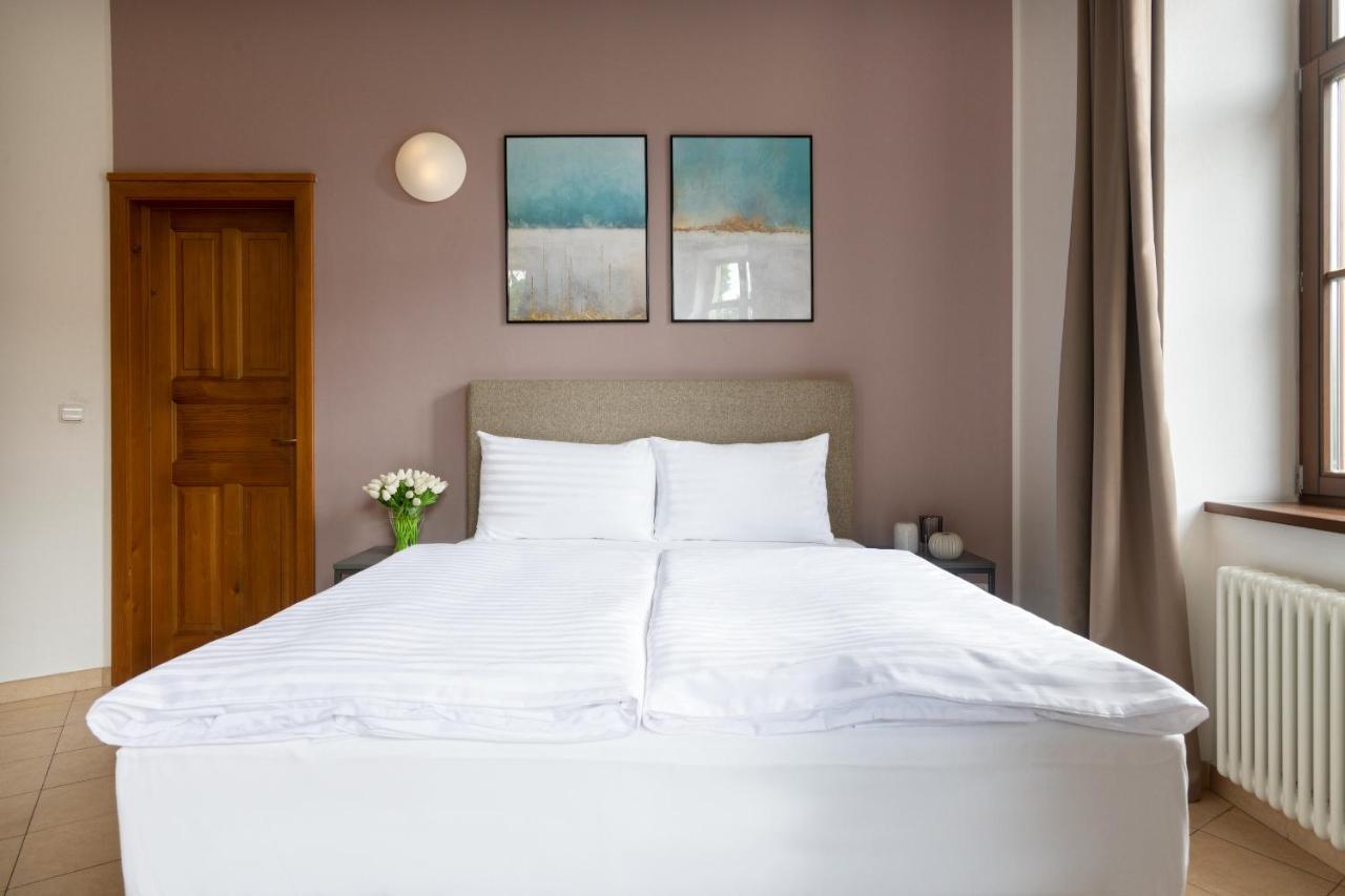 Bohemian Dreams Apartments And Suites By Dwellfort Prága Kültér fotó
