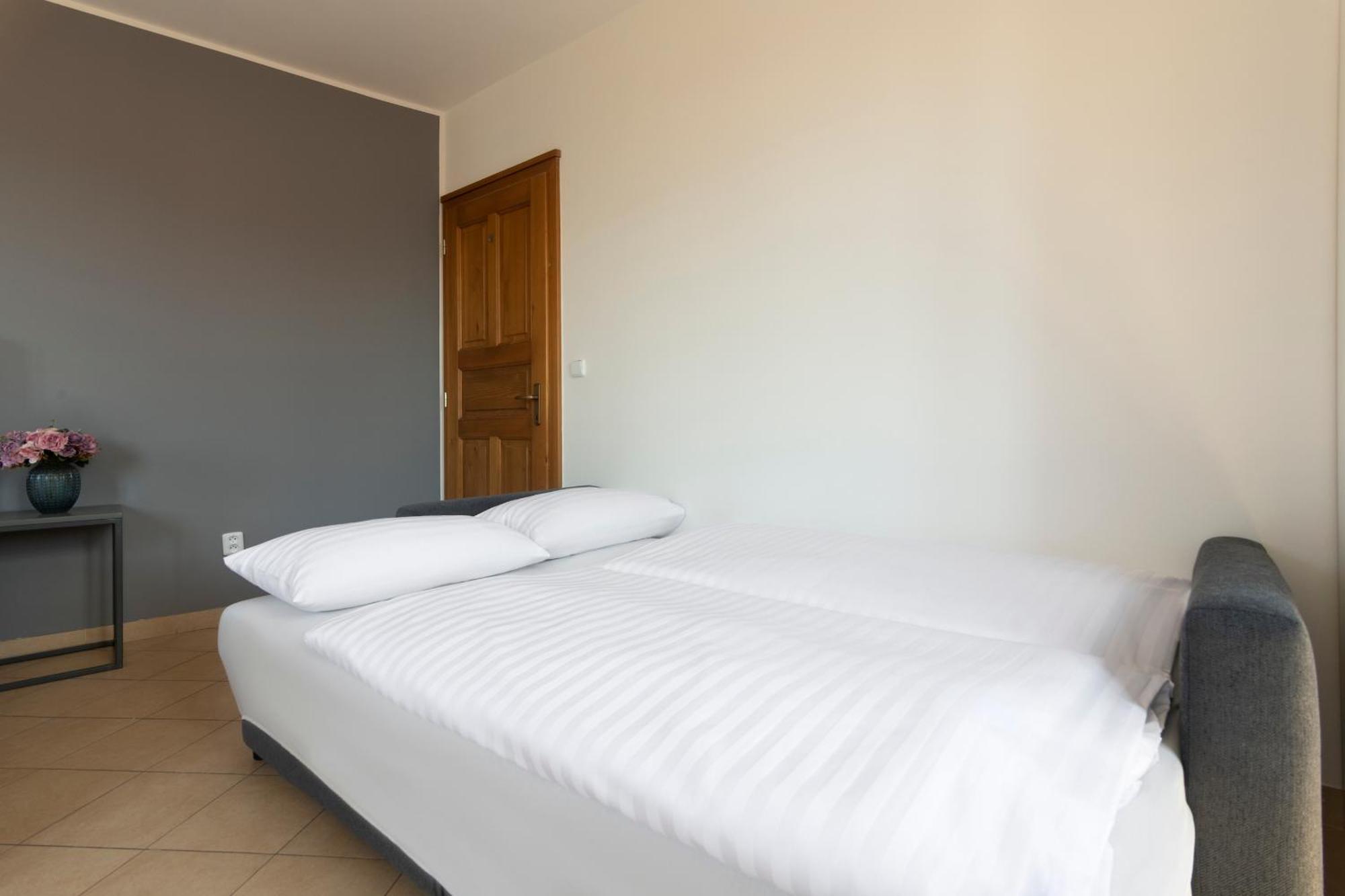 Bohemian Dreams Apartments And Suites By Dwellfort Prága Szoba fotó