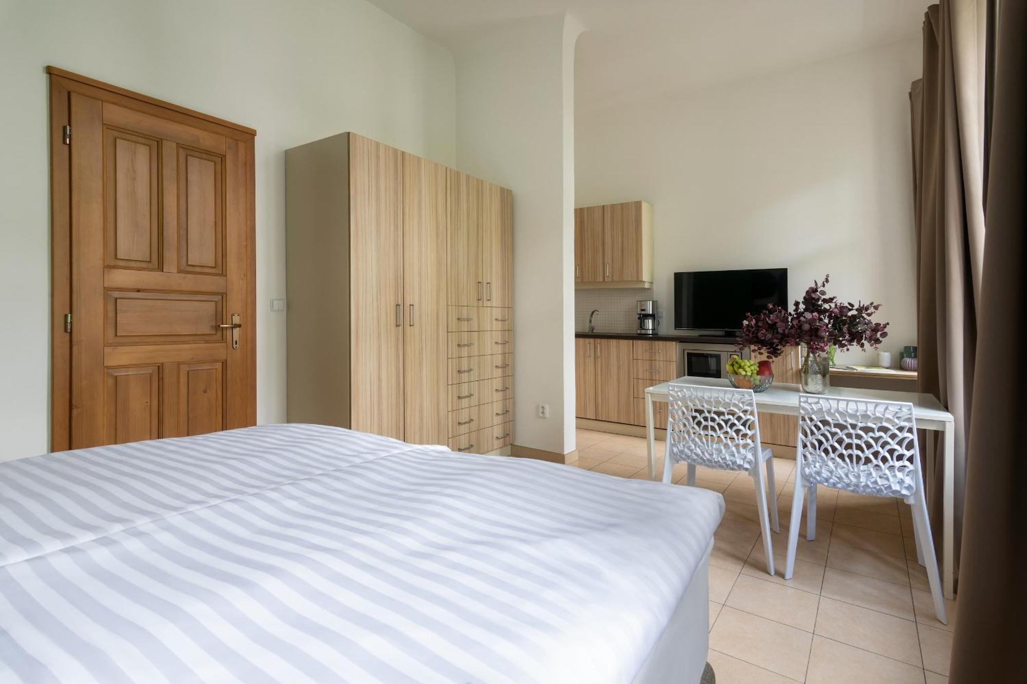 Bohemian Dreams Apartments And Suites By Dwellfort Prága Szoba fotó